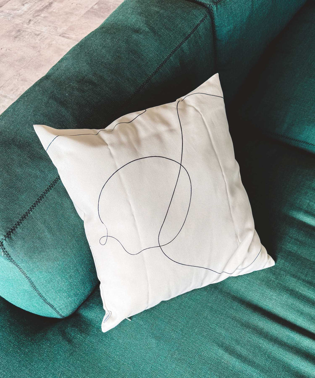 Polštář z recyklovaných PET vláken Black agua