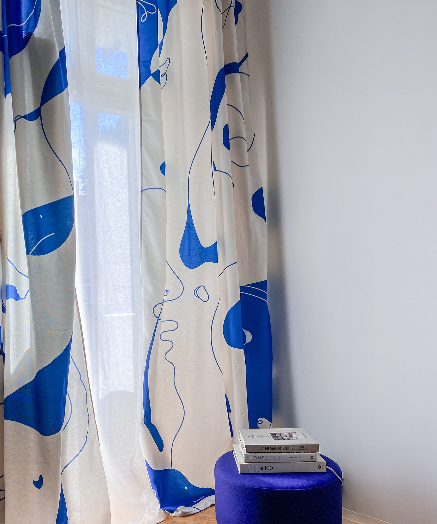 Závěsy z recyklovaných PET vláken Caras