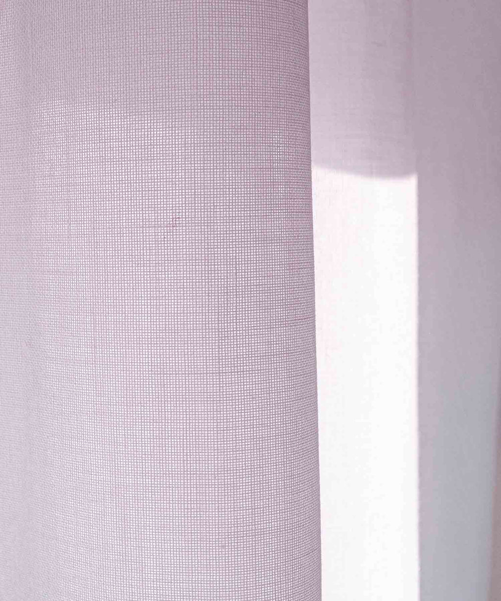 Záclony z recyklovaných PET vláken Haze