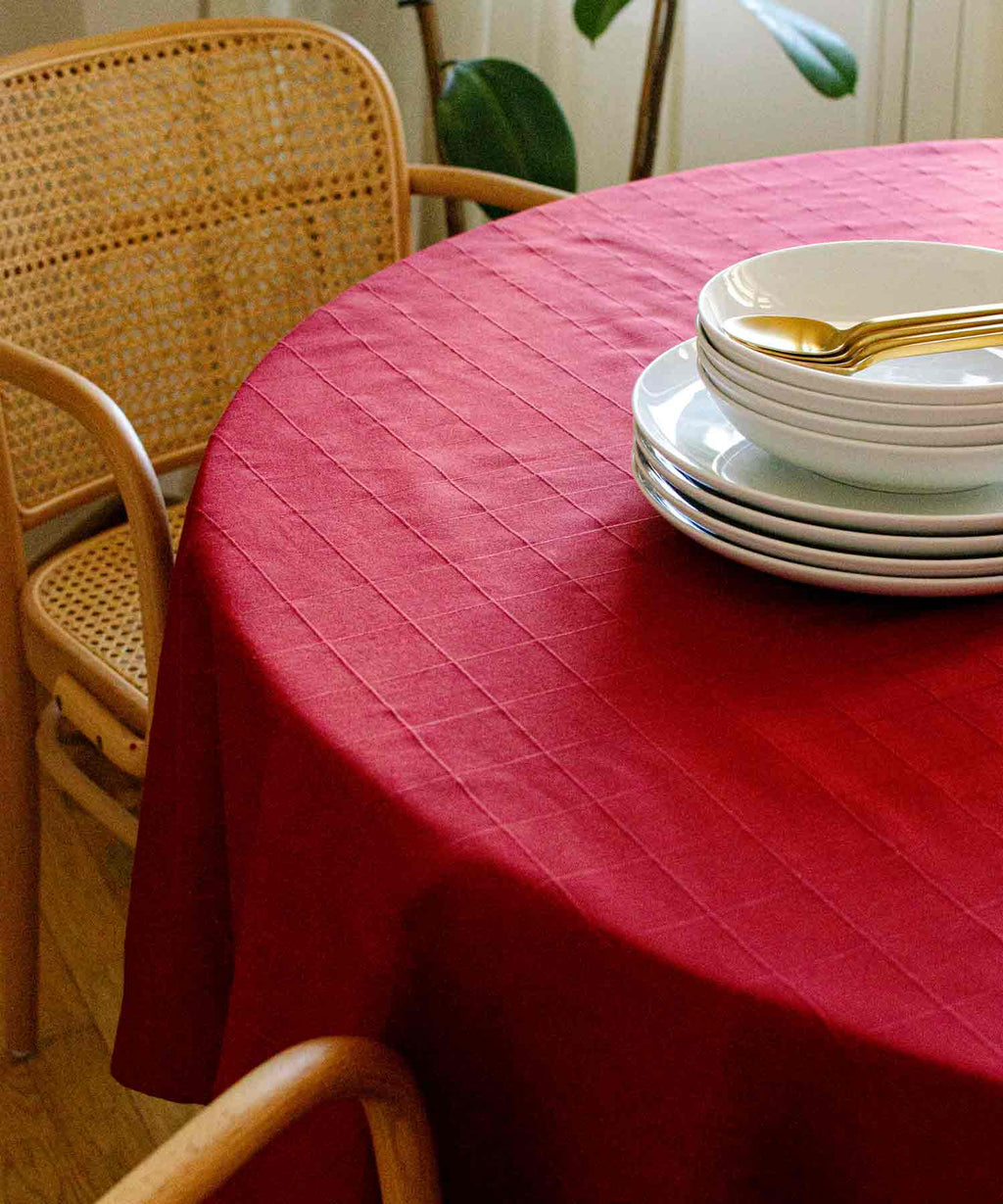 Apple - Recyklovaný ubrus s reliéfním čtvercovým vzorem